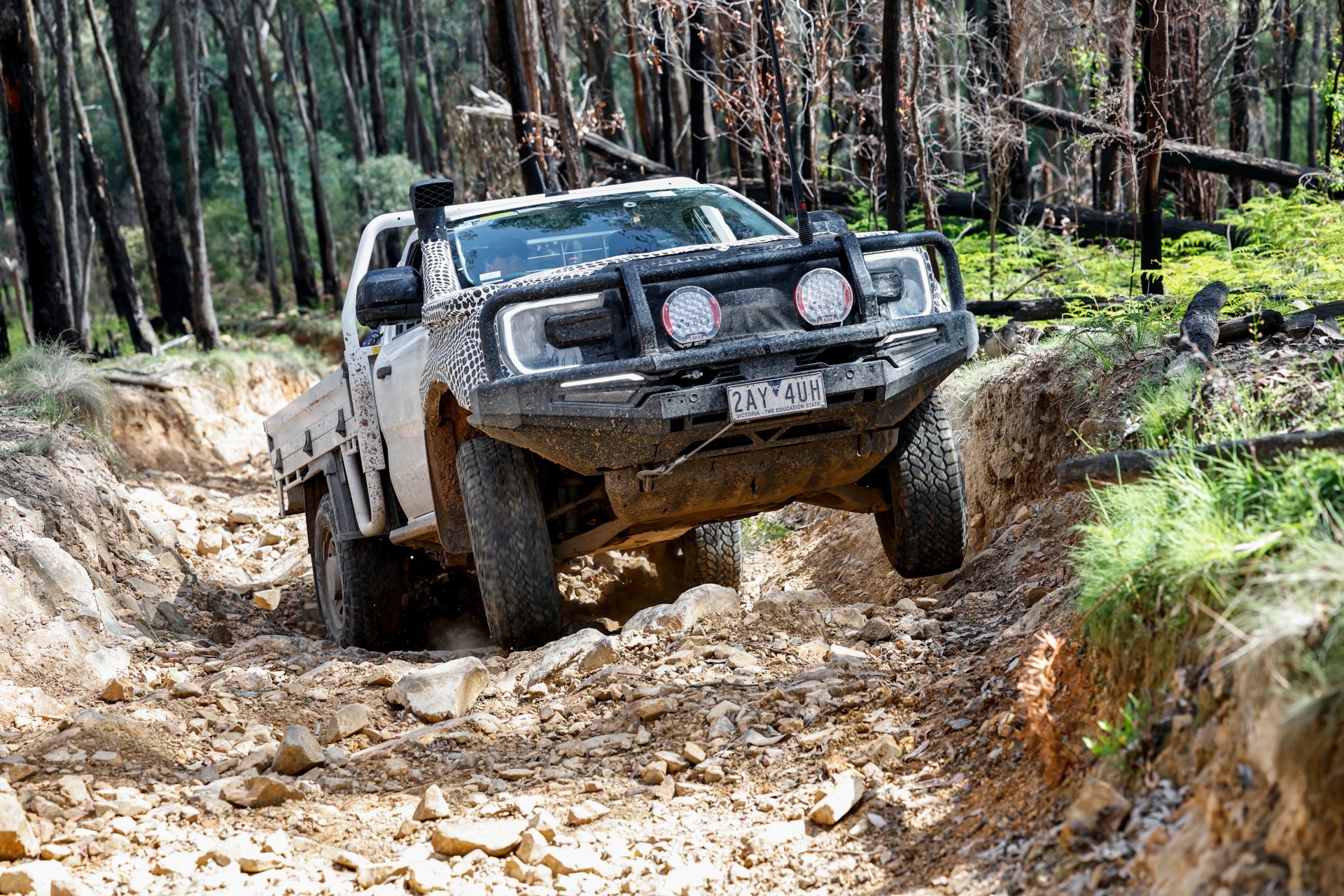 เจาะเบื้องหลังการสร้างรถกระบะบรรทุกโหดดั่งม้า แต่คล่องแคล่วราวแพะภูเขา