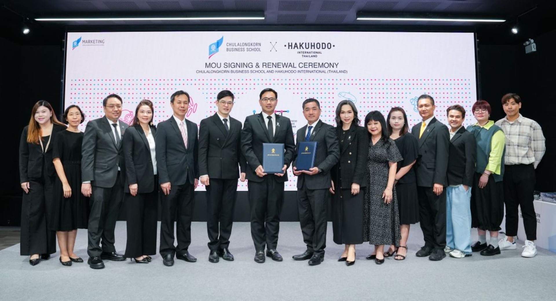 คณะพาณิชยศาสตร์และการบัญชี จุฬาฯ ร่วมมือ ฮาคูโฮโด ประเทศไทย ต่อเนื่องปีที่ 3 เปิดหลักสูตร “Human x AI: The Future Marketer Challenge”ยกระดับนักการตลาดรุ่นใหม่ ผสานเทคโนโลยี พัฒนาถึงชุมชน