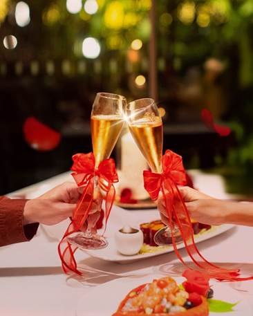 ร่วมเฉลิมฉลองวันวาเลนไทน์สุดโรแมนติก ด้วยค่ำคืนสุดพิเศษแห่งความรัก ที่ห้องอาหารซาวิโอ โรงแรม ชาเทรียม แกรนด์ กรุงเทพฯ