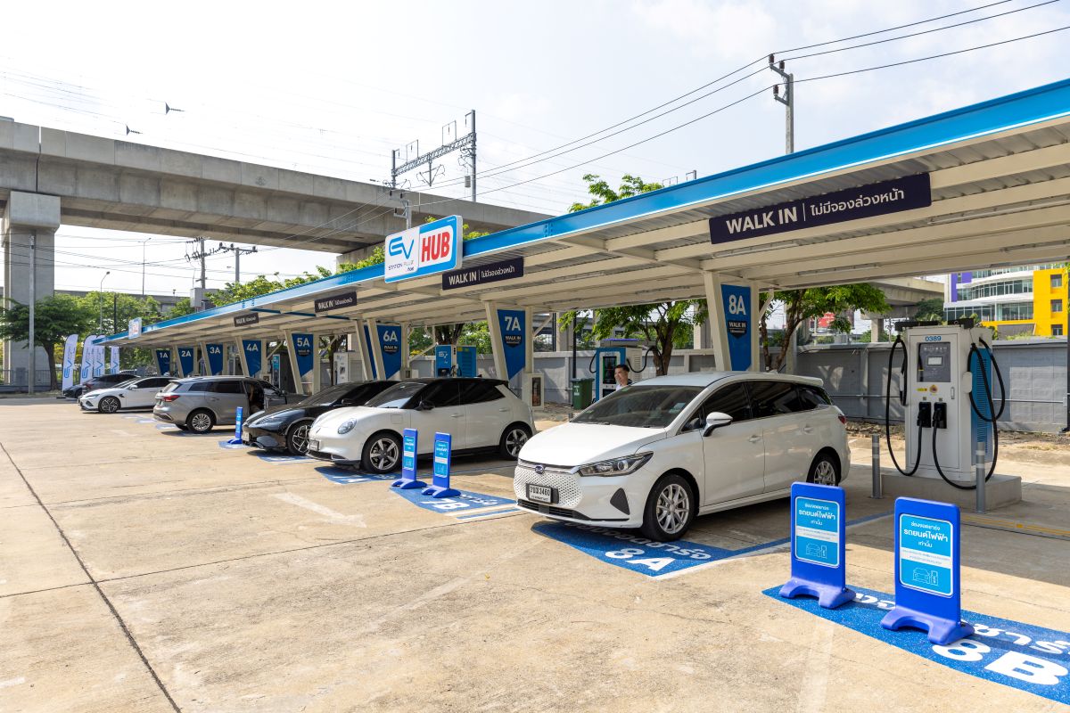 EnCo ผนึก OR เปิด EV Station PluZ ณ EnCo Terminal เปิดตัวจุดชาร์จกำลังไฟฟ้ารวม 1,300 kW เสริมแกร่งโครงสร้างพื้นฐานอีวีไทย ขับเคลื่อนสมาร์ทไลฟ์สไตล์ และการเดินทางแห่งอนาคต