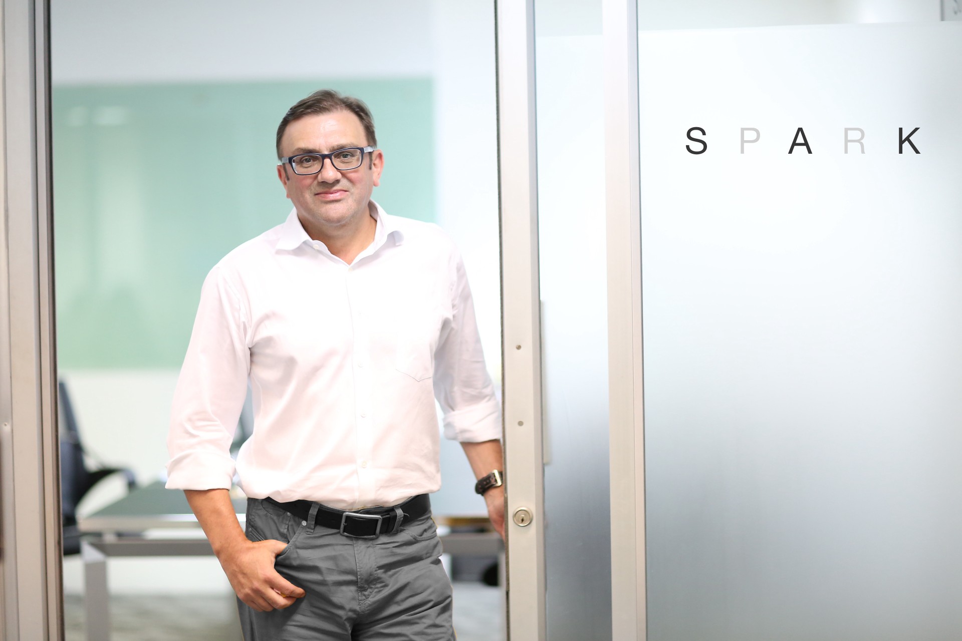 ผลสำรวจเผยอาชีพ “นักข่าว” เป็นอาชีพที่คนไทยไว้วางใจมากที่สุด