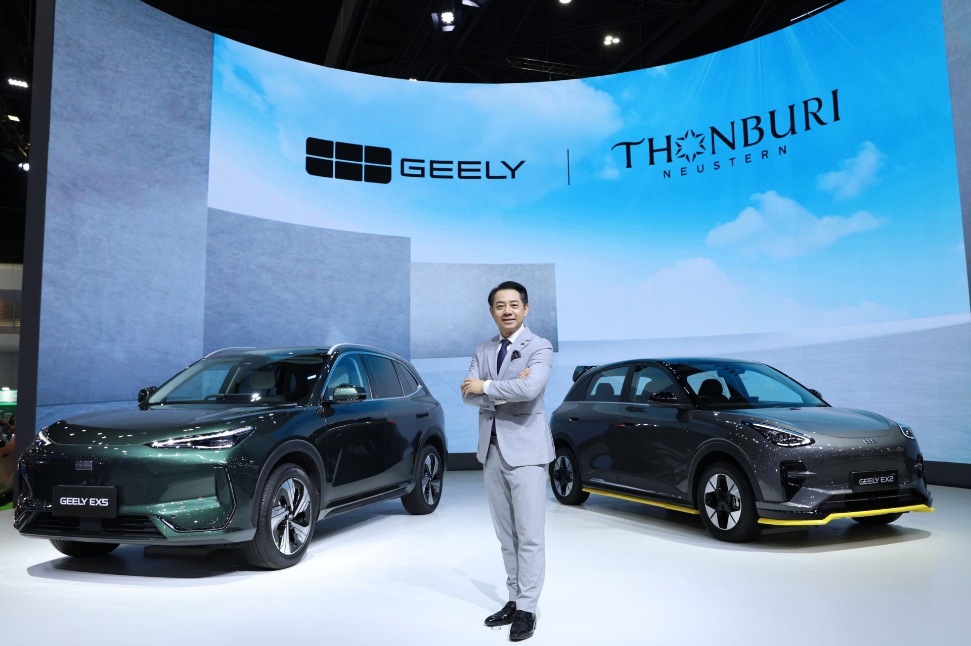 ธนบุรีนอยสเติน เดินหน้ารุกตลาด EV ไทย เปิดตัว GEELY EX5 MAX+ และ GEELY EX2 Shooting Star ในงานบางกอก อินเตอร์เนชั่นแนล มอเตอร์โชว์ ครั้งที่ 47