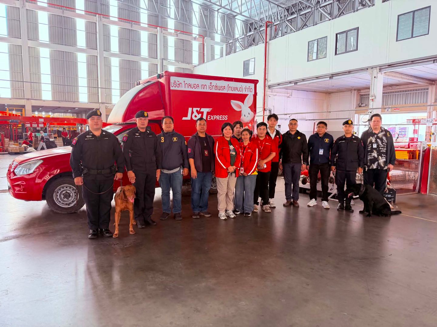 เจแอนด์ที เอ็กซ์เพรส ร่วมกับ กองบัญชาการตำรวจนครบาล ยกระดับการดำเนินงานด้านความปลอดภัยในด้านขนส่งพัสดุและโลจิสติกส์