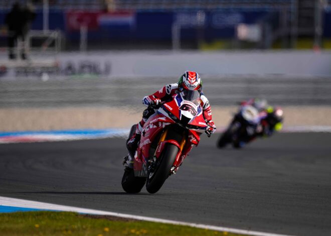 “ก้อง-สมเกียรติ” แท็กทีม “โจนาธาน เรีย” ยกระดับความเร็วซ้อมวันแรก “เวิลด์ ซูเปอร์ไบค์” สนาม 3 เนเธอร์แลนด์