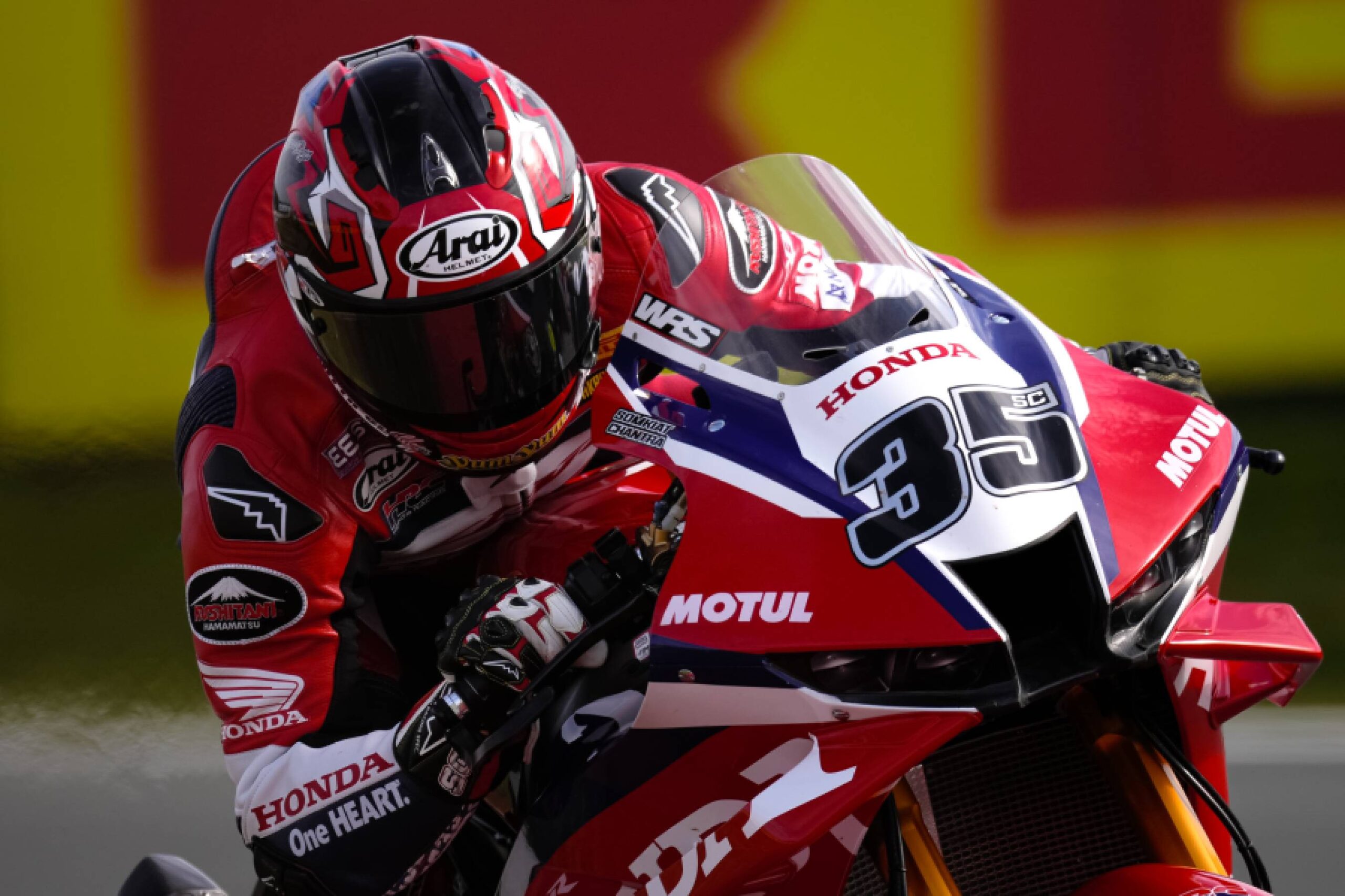 ทีมแพทย์แถลง “ก้อง-สมเกียรติ” ล้มซ้อม 3 พลาดเรซแรก ลุ้นฟื้นตัวเรซ 2 “แฟนชาวไทย” ส่งกำลังใจให้คัมแบ็กวันอาทิตย์ที่ แอสเซ่น