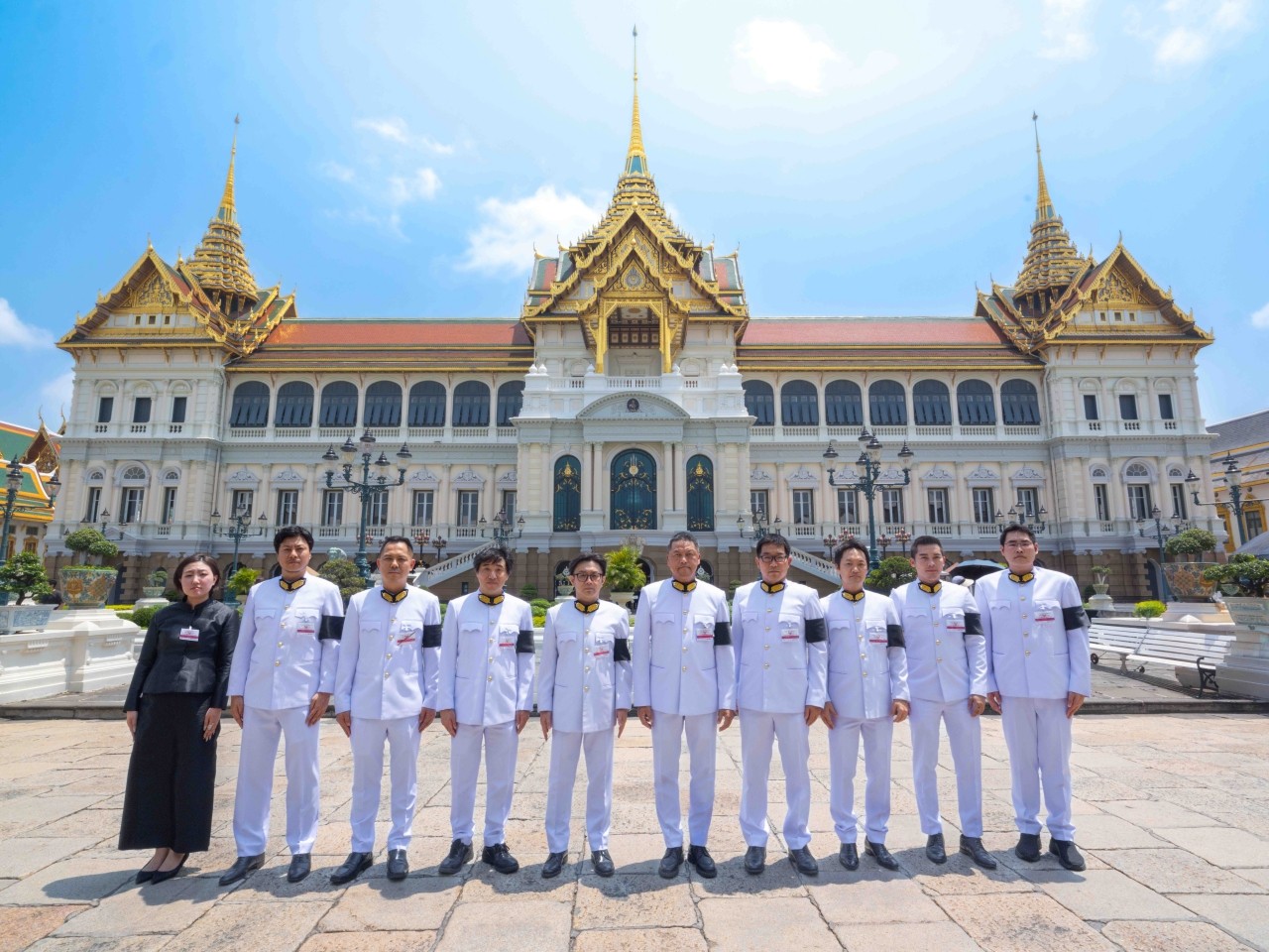 กลุ่มบริษัทฟูจิฟิล์มในประเทศไทย ร่วมเป็นเจ้าภาพพระพิธีธรรมสวดพระอภิธรรม พระบรมศพสมเด็จพระนางเจ้าสิริกิติ์ พระบรมราชินีนาถ พระบรมราชชนนีพันปีหลวง