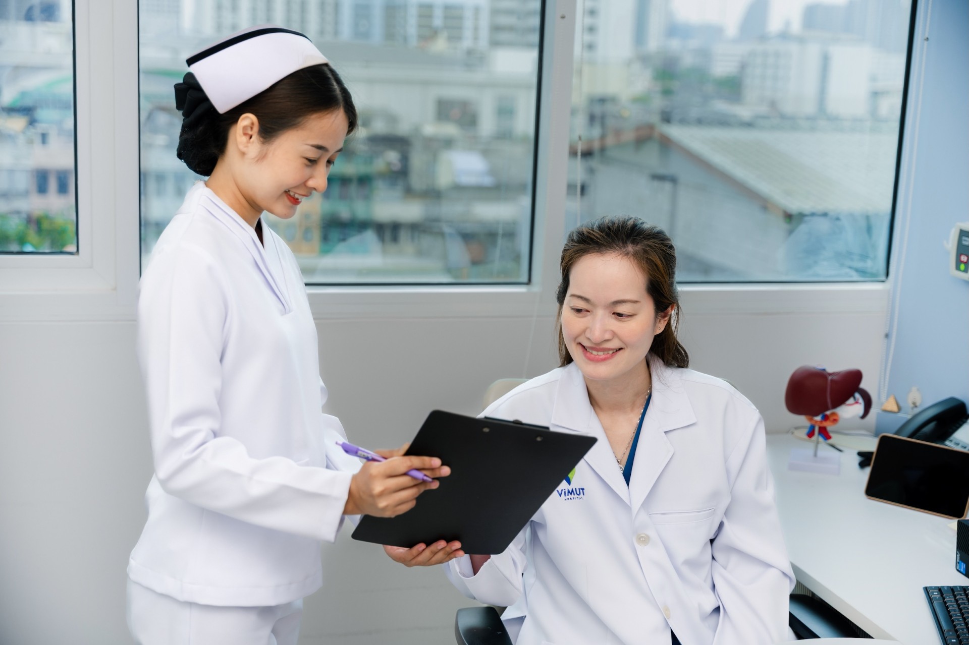 หน้าร้อนท้องเสียระบาด แพทย์ รพ.วิมุต เตือน “อาหารสุก” วางทิ้งไว้นานก็เสียได้ ชี้แบคทีเรียทนร้อน-โตไว ชวน “กินร้อน-ช้อนกลาง-ล้างมือ”