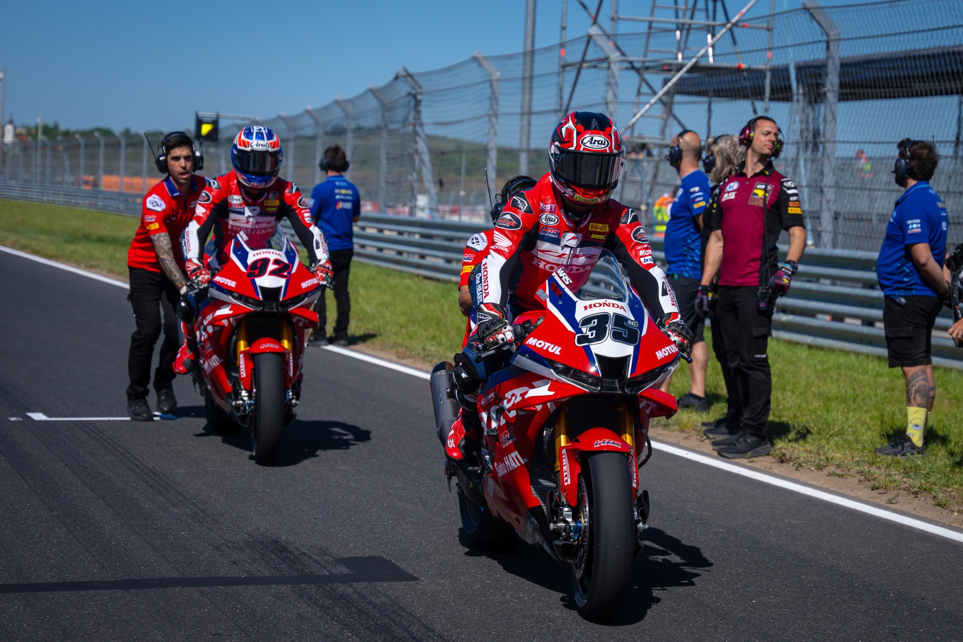 “ก้อง-สมเกียรติ” บิด Honda CBR1000RR-R คว้าแต้มเพิ่ม เวิลด์ ซูเปอร์ไบค์ สนาม 4 ฮังการี