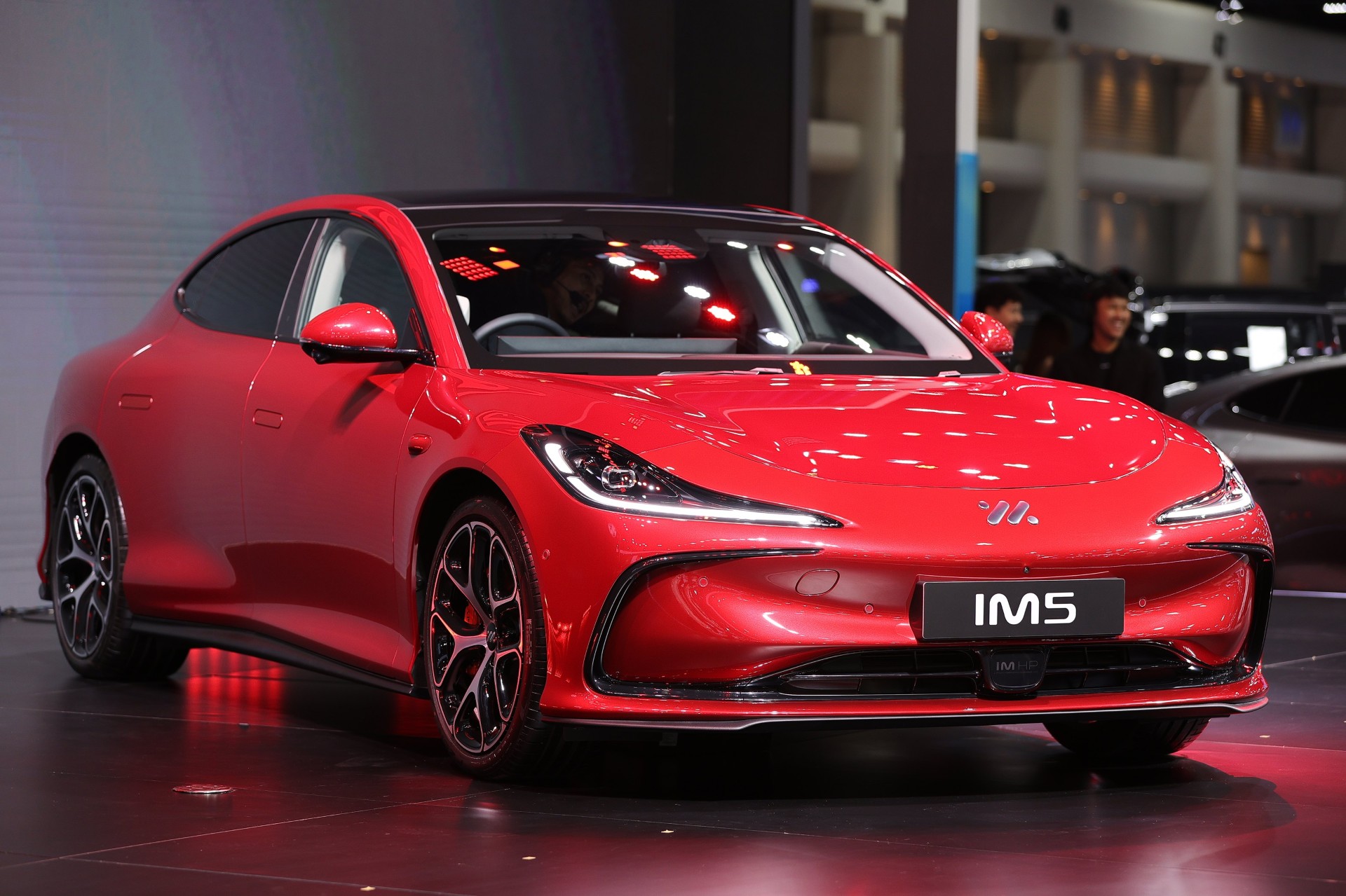 เอ็มจี สร้างผลงานโดดเด่นทั่วโลก นำ SAIC MOTOR CORPORATION ขึ้นแท่นกลุ่มผู้ผลิตรถยนต์จีนรายแรก ยอดส่งมอบสะสมทะลุ 100 ล้านคัน