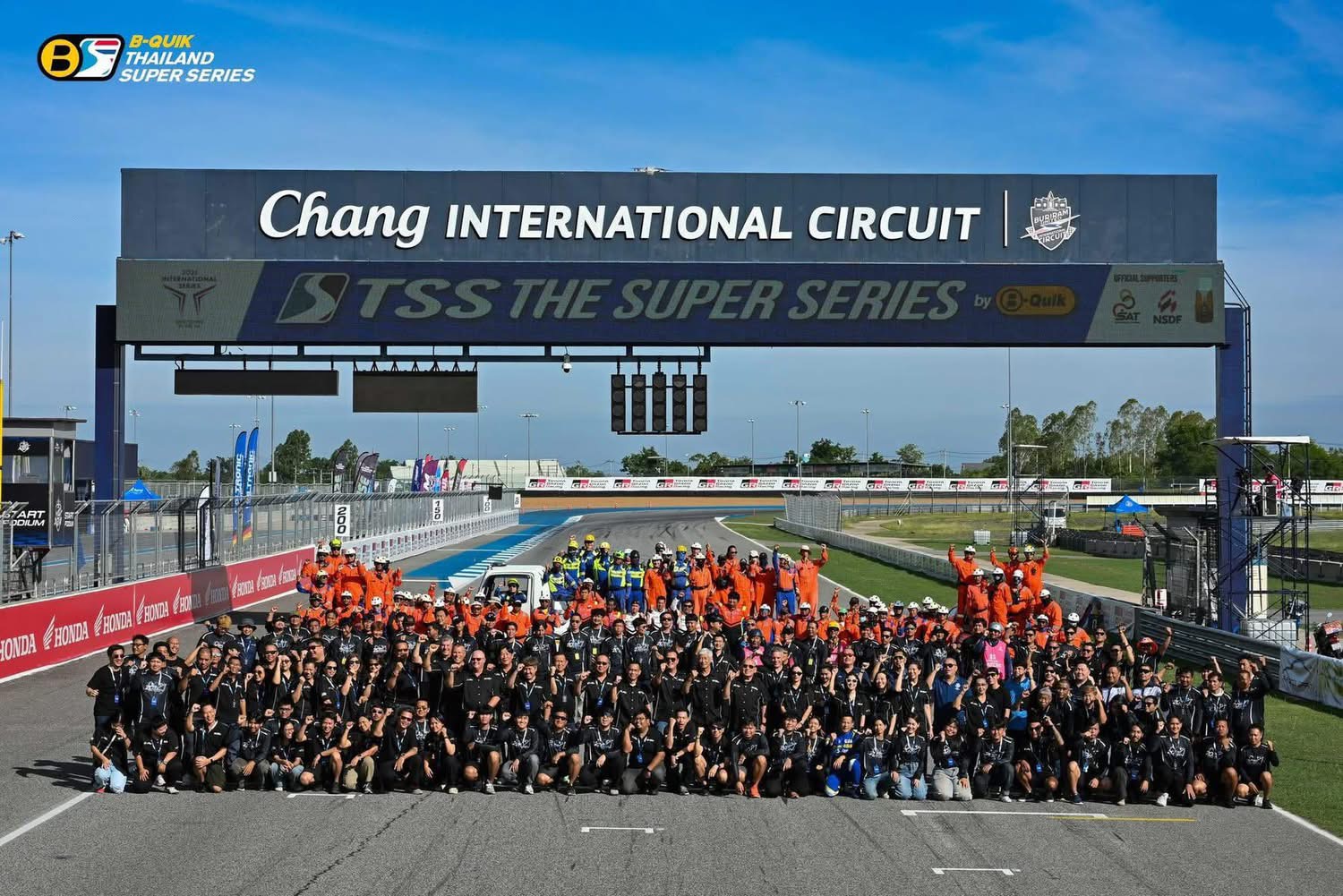 “เรซซิ่ง สปิริต” ระเบิดศึก TSS 2026 นัดเปิดฤดูกาลกระหึ่มบุรีรัมย์ “บัวขาว” ร่วมสะบัดธงหมากรุก ลุยต่อบางแสน กรกฎาคมนี้!