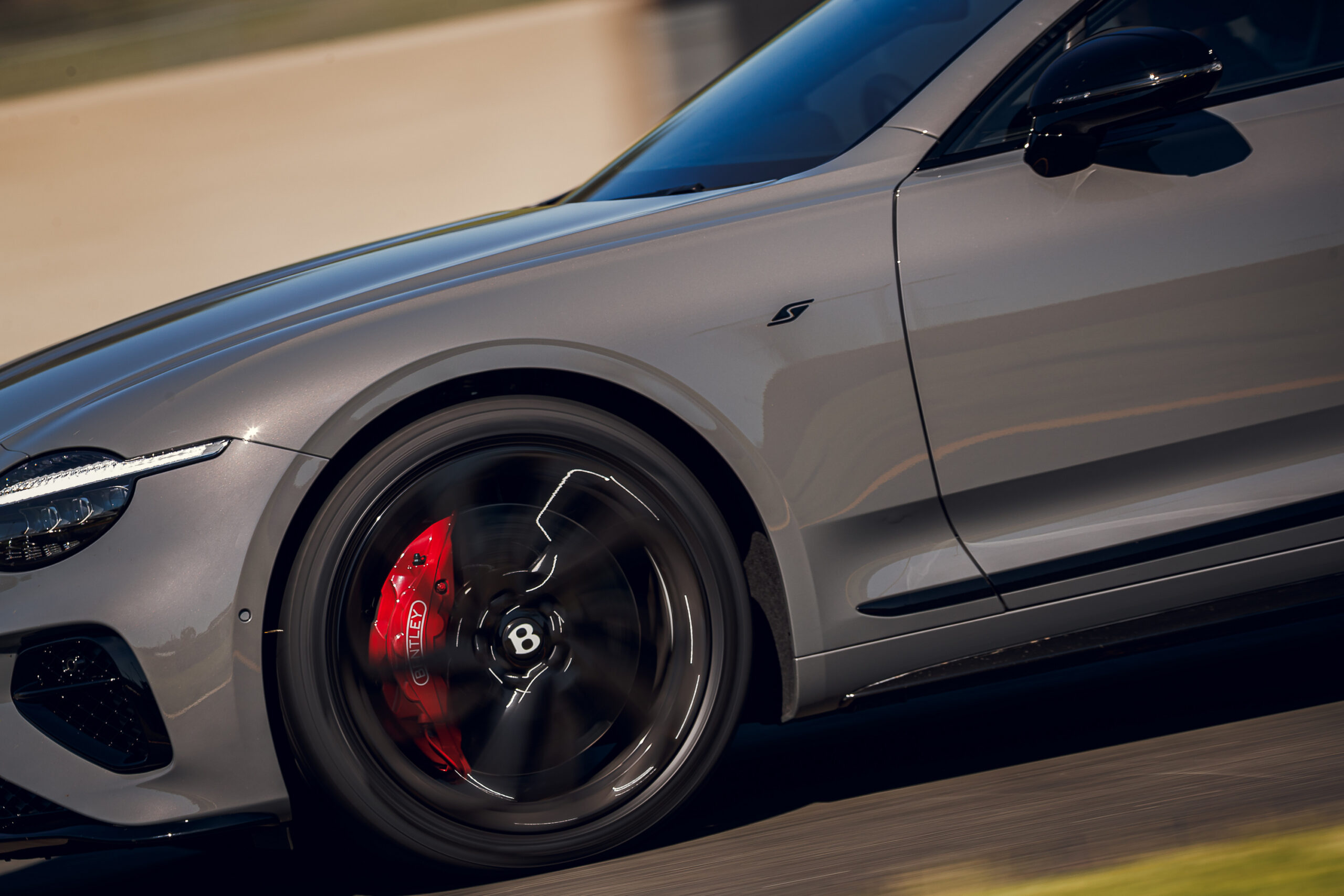 Supersports เปิดตัวครั้งแรกในเอเชียแปซิฟิก พร้อมอวดโฉมตัวท็อป Performance รุ่นใหม่ ณ งาน Symphony of Speed