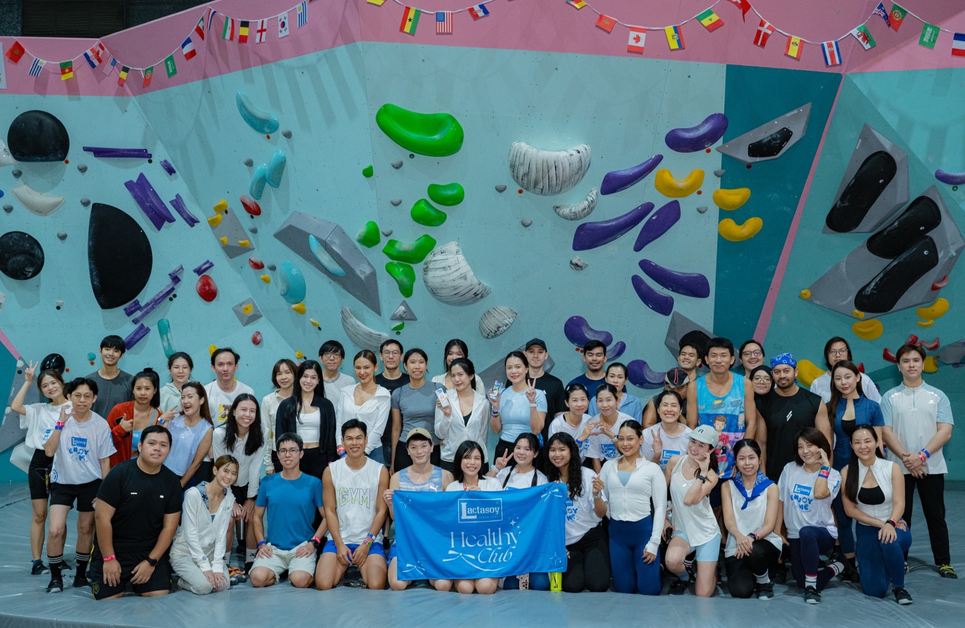 Lactasoy Healthy Club ชวนคนรุ่นใหม่ออกจาก Comfort Zone เติมพลังชีวิตผ่านกิจกรรม Lactasoy Climb and Recharge