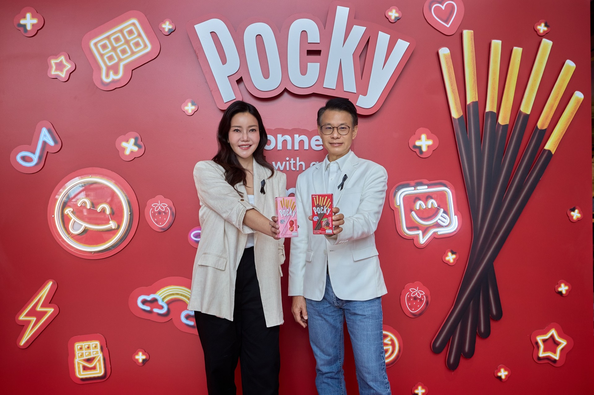 ไทยกูลิโกะ ฉลองครบรอบ 60 ปีของ “ป๊อกกี้” เปิดตัวแคมเปญ ‘Connect with a Smile’ พลิกโฉมแพ็กเกจใหม่ พร้อมอัปเกรดรสช็อกโกแลตให้เข้มข้นและกรอบยิ่งขึ้น