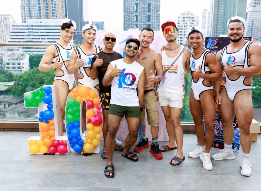 IMPULSE BANGKOK ครบ 10 ปี ชูแนวคิด “ภูมิใจที่มีเกย์เป็น…” ตอกย้ำ เกย์เป็นส่วนหนึ่งของทุกอาชีพที่ดูแลและปกป้องสังคม ทั้งผู้พิทักษ์สันติราษฎร์ รั้วของชาติ ผู้ให้การรักษา และผู้ป้องกันความเสียหายส่งต่อสุขภาวะและความเท่าเทียม ผ่าน BANGKOK PRIDE 2026 และ SOAKED FOAM PARTY 2026