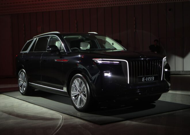 “เมโทร กรุ๊ป” รุกตลาดรถไฟฟ้าระดับพรีเมียม เปิดตัว “HONGQI E-HS9” ครั้งแรกในประเทศไทย