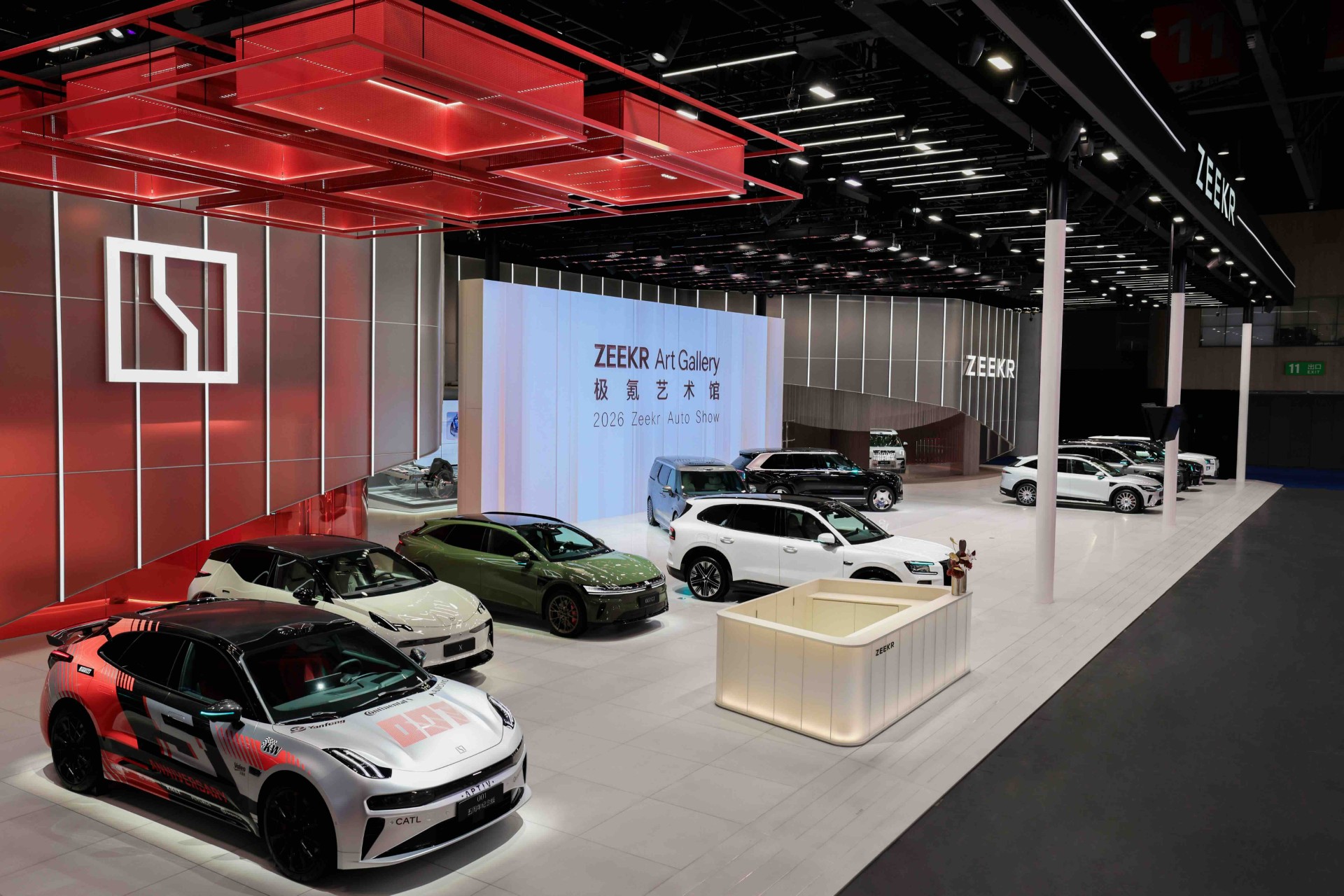 ZEEKR ยกทัพเรือธงบุก Chengdu Motorshow 2026 โชว์เทคโนโลยีล้ำอนาคตกว่า 180 รายการ ตอกย้ำวิสัยทัศน์ “IMAGINE BEYOND” ประกาศศักดาสู่นิยามใหม่แห่ง Tech Luxury ระดับโลก