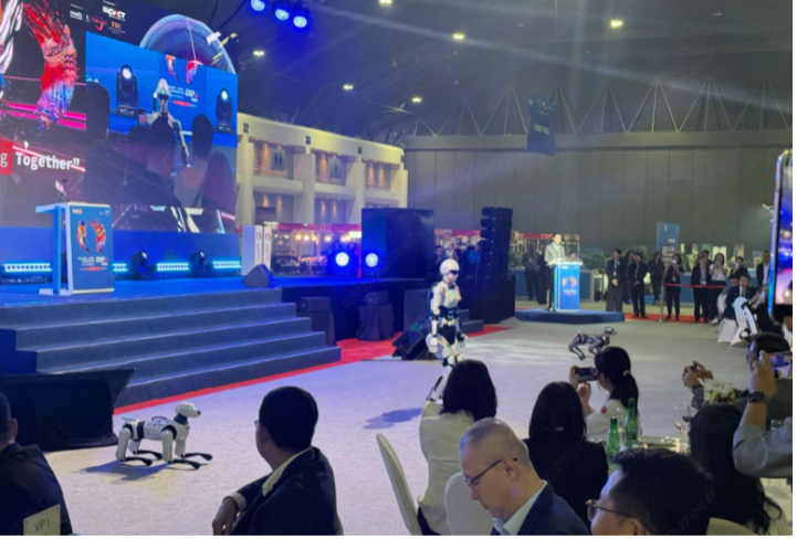 AiMOGA จาก Chery Group โชว์ศักยภาพเทคโนโลยี Embodied AI ในไทย เดินหน้าขยายโอกาสสู่เอเชียตะวันออกเฉียงใต้ “Mornine” และ “Argos” สาธิตอนาคตการทำงานร่วมกันระหว่างมนุษย์กับหุ่นยนต์ ในงาน Thailand–China Cooperation Expo 2026