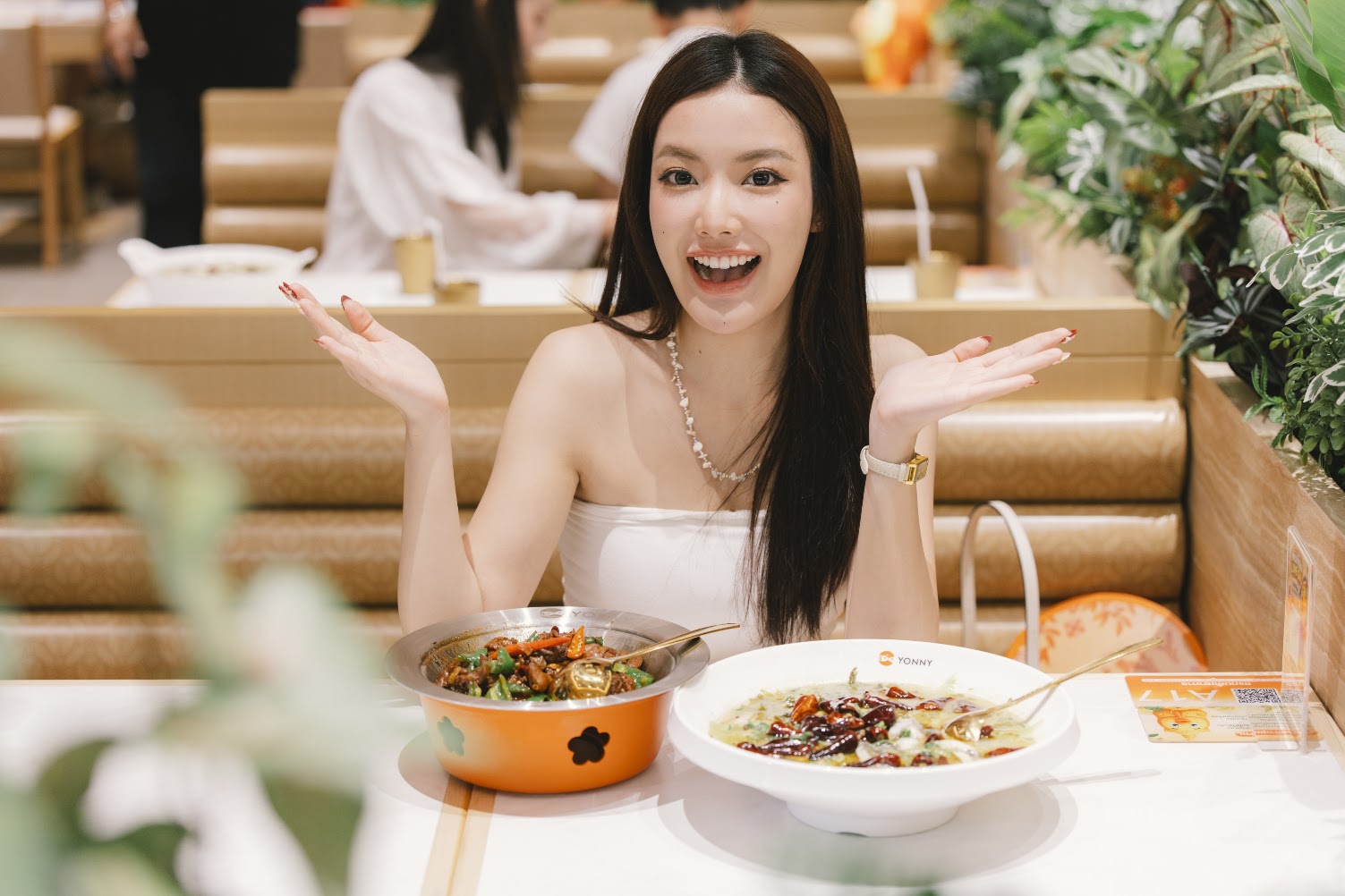 เทรนด์อาหารจีนมาแรงไม่หยุด! YONNY สยายปีกบุกกรุงเทพฯ – เชียงใหม่ เพิ่ม 6 สาขาในไทย รวม 23 สาขา พร้อมเปิดโอกาสความร่วมมือด้านแฟรนไชส์ในตลาดไทย