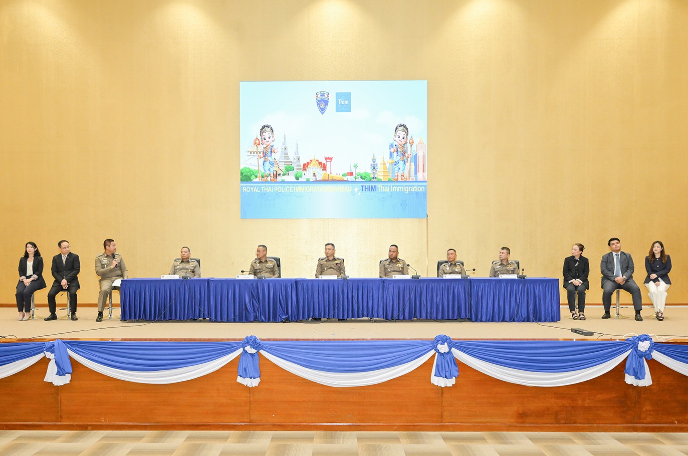  สตม. เปิดตัวแอปพลิเคชัน THIM อย่างเป็นทางการ สู่ Digital Gateway สำหรับชาวต่างชาติ