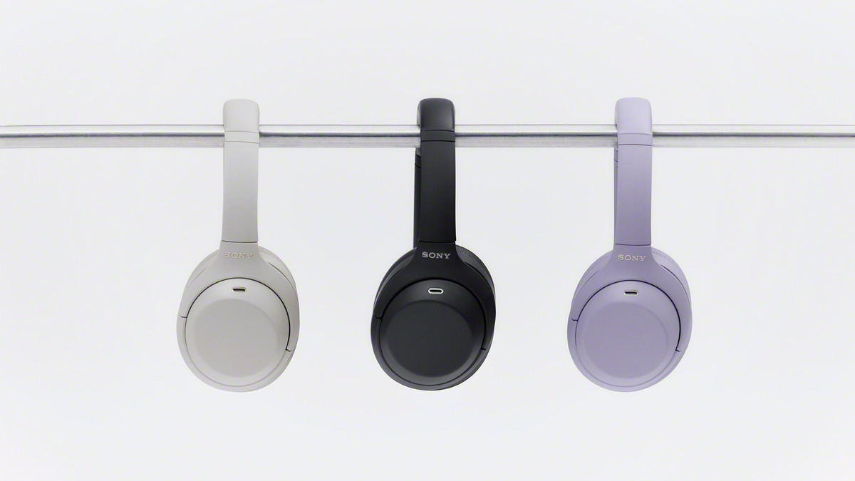 โซนี่ไทย เปิดตัว WH-1000XM4C หูฟังไร้สายรุ่นใหม่ ส่งมอบคุณภาพเสียงและเทคโนโลยีตัดเสียงรบกวนระดับพรีเมียม ในราคาที่คุ้มค่า พร้อมดีไซน์พับเก็บได้ ตอบโจทย์ทุกการเดินทางและการใช้งานในชีวิตประจำวัน