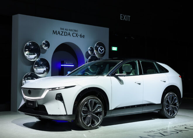 มาสด้าเปิดตัว THE ALL-ELECTRIC MAZDA CX-6e รถไฟฟ้าอเนกประสงค์อัจฉริยะสำหรับครอบครัว ถ่ายทอดเอกลักษณ์มาสด้าในยุคอีวีได้อย่างลงตัว