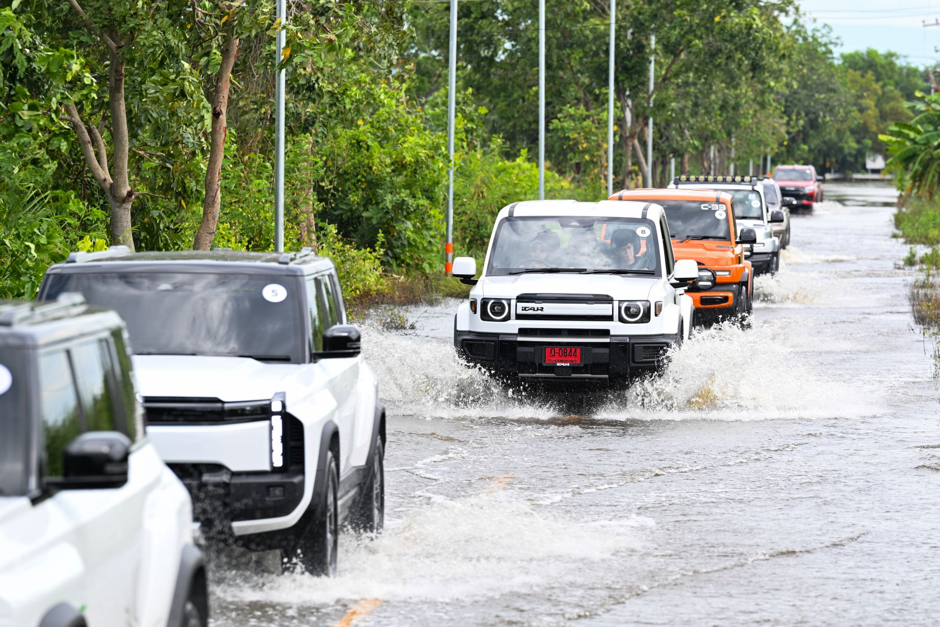 CHERY GROUP ส่งต่อความห่วงใยสู่ผู้ประสบภัยน้ำท่วม ระดมกำลังพนักงานและรถยนต์พลังงานใหม่ ลงพื้นที่ประสบภัย มอบถุงยังชีพและสิ่งของจำเป็น